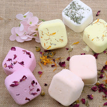 Load image into Gallery viewer, Peppermint &amp; Eucalyptus Shower Steamers (Pk 5)